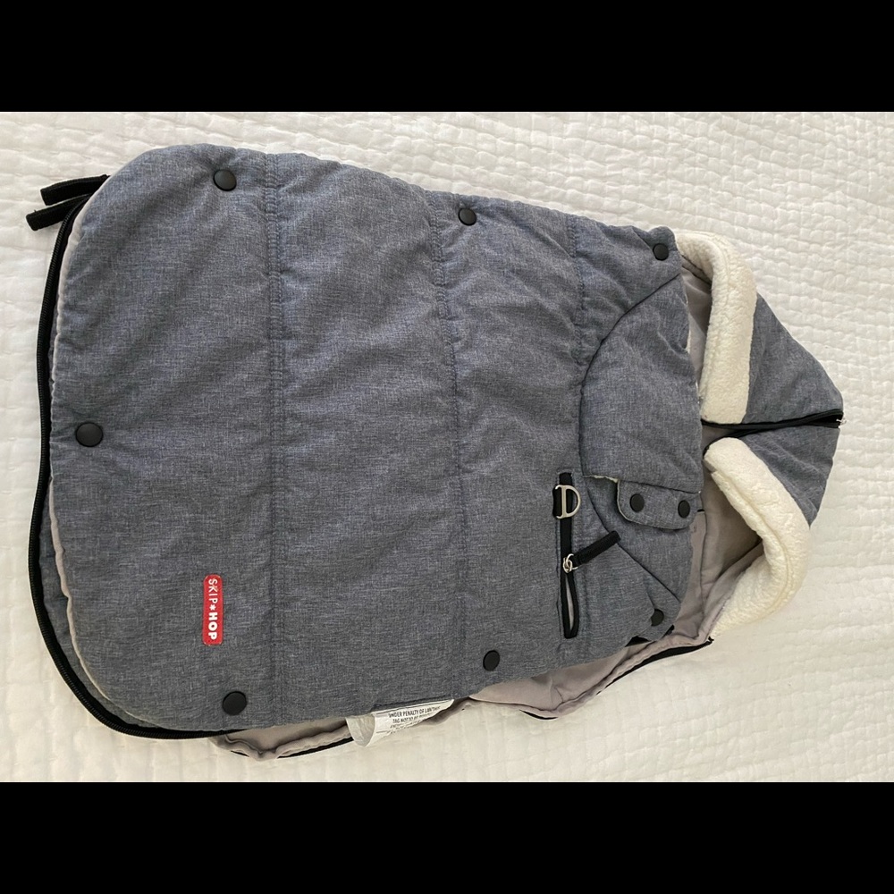 Skip hop warm baby cover